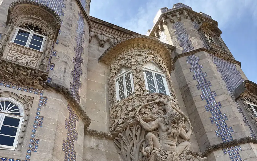 Lisbon: Sintra, Pena, Cascais & Cabo Day Tour With Tickets